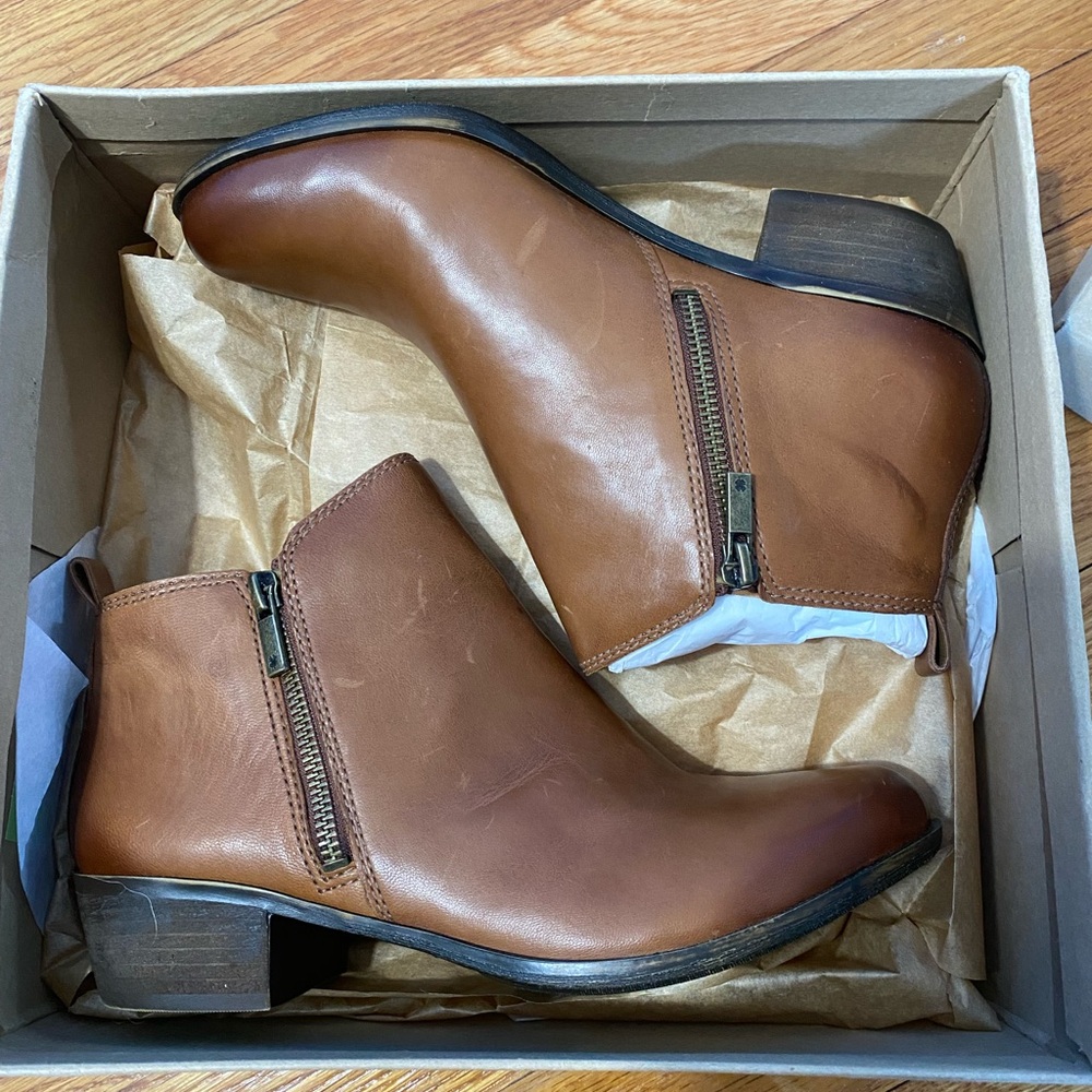 Brown Leather Ankle Boots with Zipper